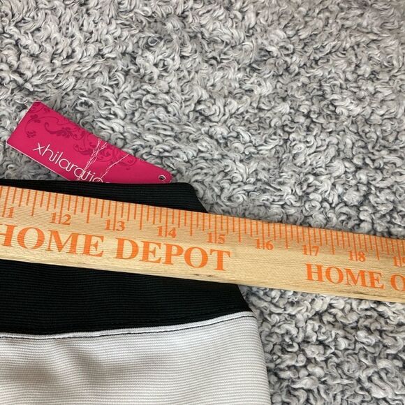 NWT Black & White M Horizontal Thick Stripes Stretchy Mini Skirt - Picture 3 of 9